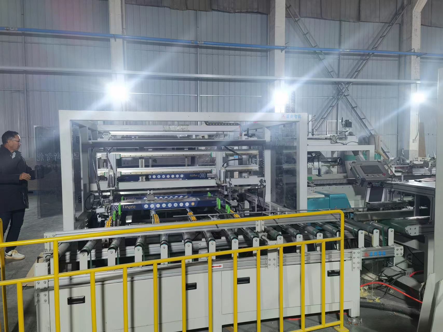 OEM SPC Floor Packing Machine Adhesive Packaging Equipment